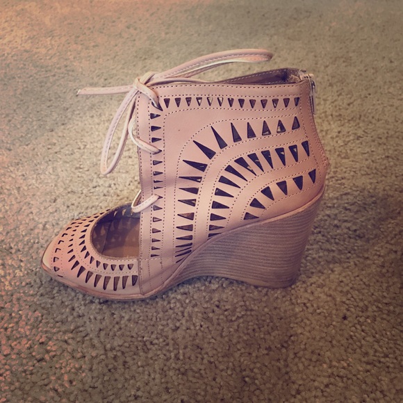 Jeffrey Campbell, size 9. Worn twice. - Picture 5 of 5
